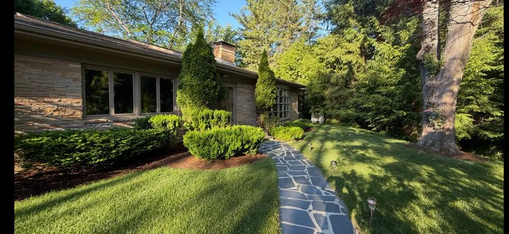 281 Clyde Road Bangor ME 04401