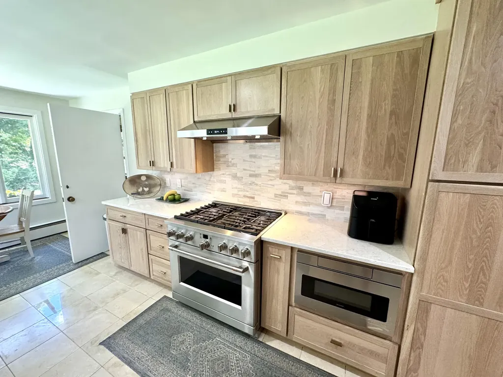 281 Clyde Road Bangor ME 04401
