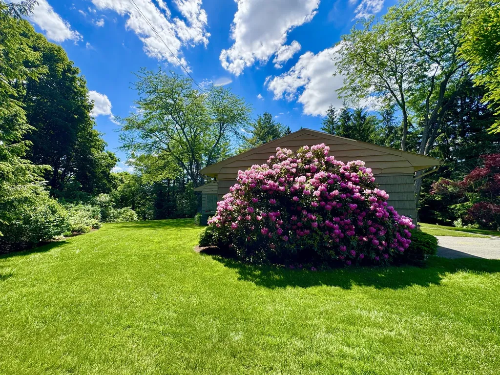 281 Clyde Road Bangor ME 04401