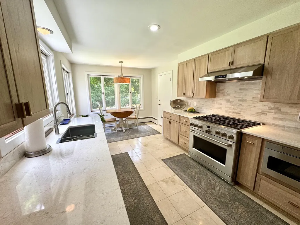 281 Clyde Road Bangor ME 04401