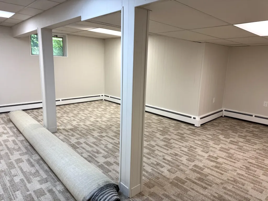 281 Clyde Road Bangor ME 04401
