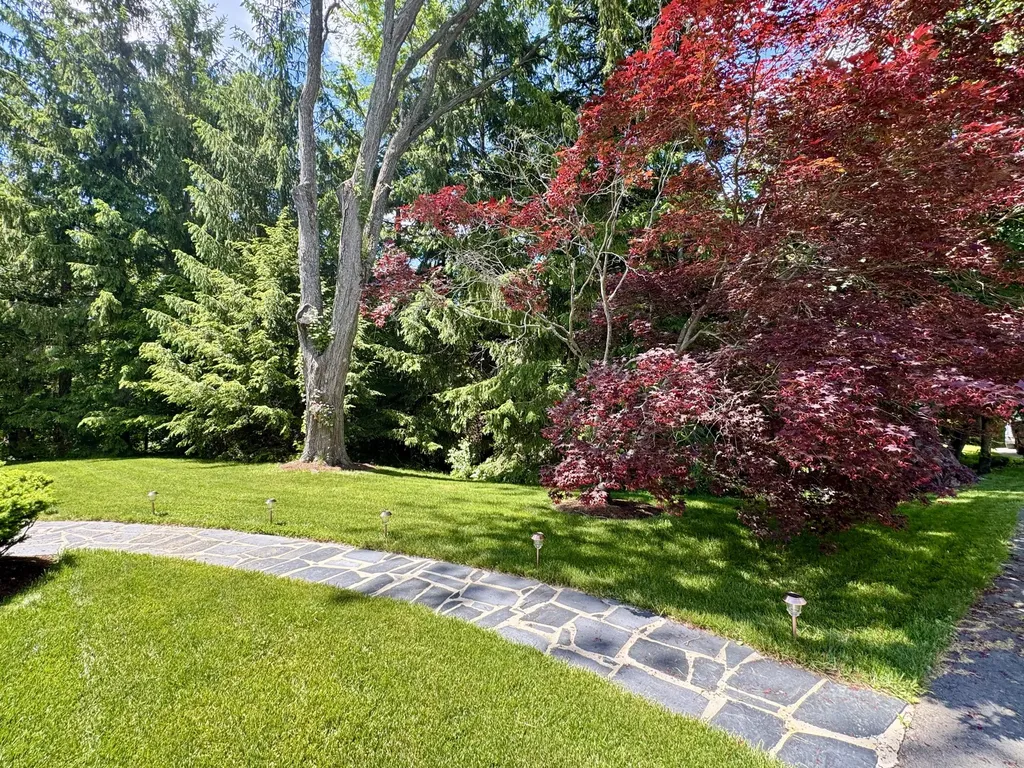 281 Clyde Road Bangor ME 04401