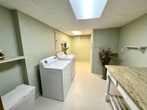 281 Clyde Road Bangor ME 04401