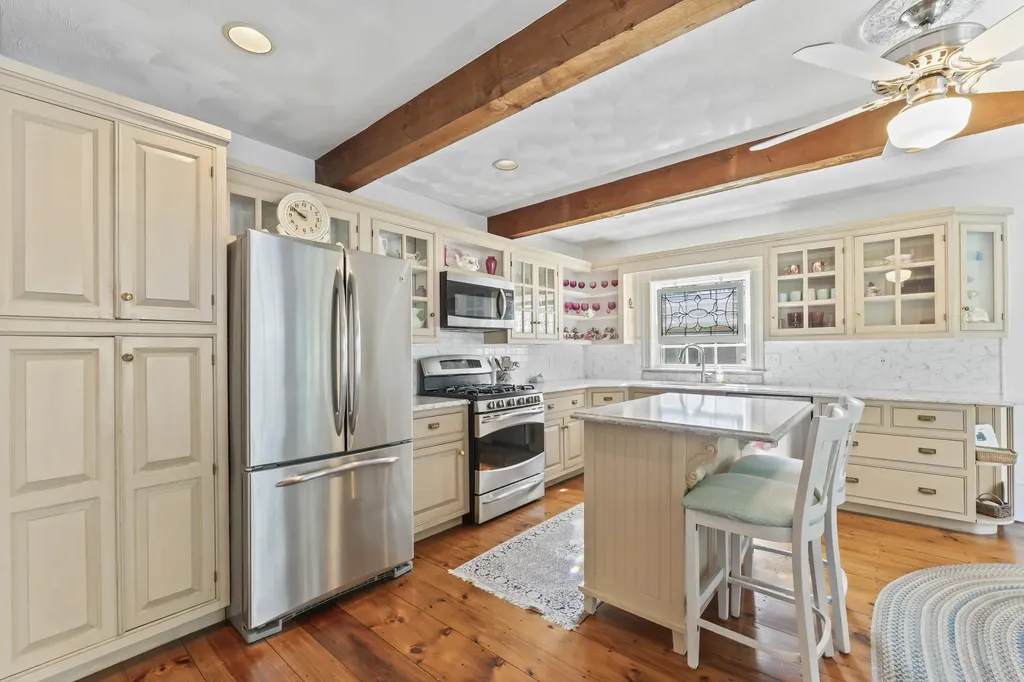 139 Cycad Avenue York ME 03909