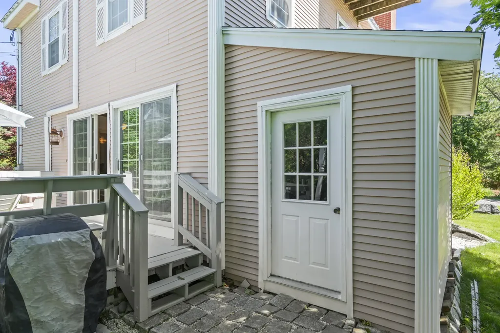 139 Cycad Avenue York ME 03909