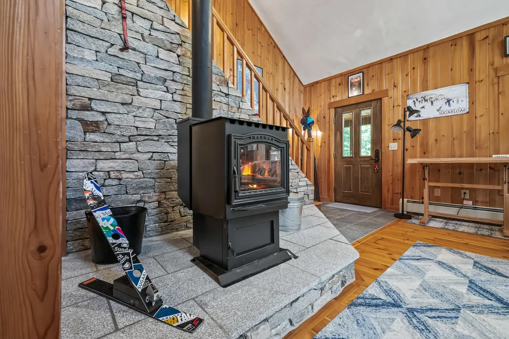 9 Star Gazer Lane Rangeley ME 04970