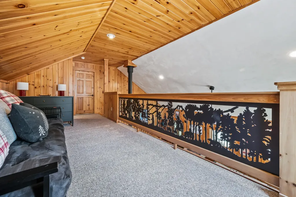 9 Star Gazer Lane Rangeley ME 04970
