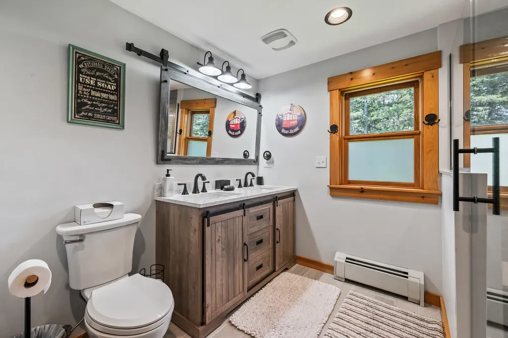 9 Star Gazer Lane Rangeley ME 04970