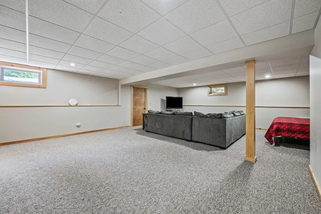 9 Star Gazer Lane Rangeley ME 04970