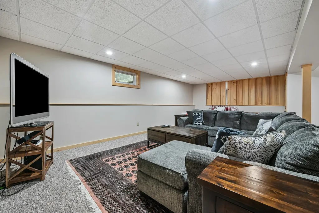 9 Star Gazer Lane Rangeley ME 04970