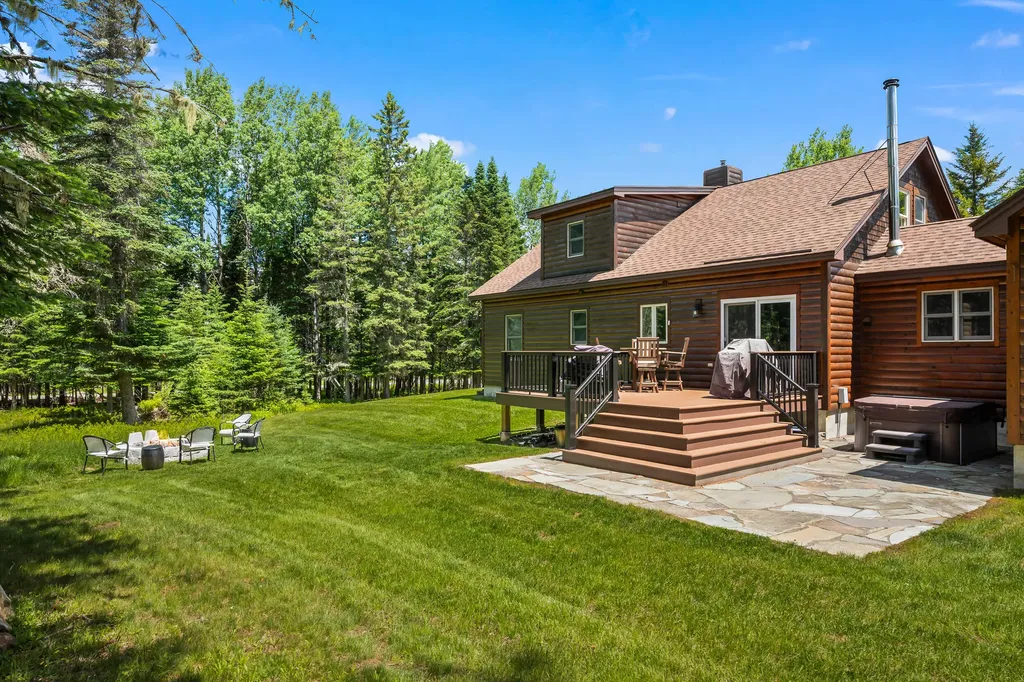 9 Star Gazer Lane Rangeley ME 04970