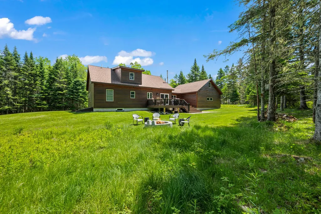 9 Star Gazer Lane Rangeley ME 04970