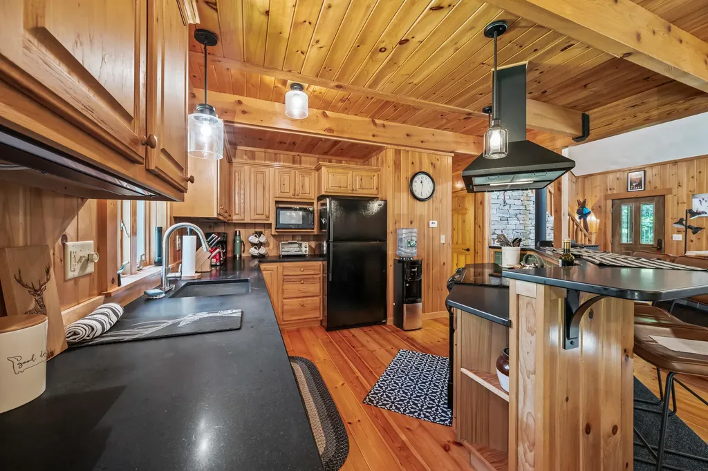 9 Star Gazer Lane Rangeley ME 04970