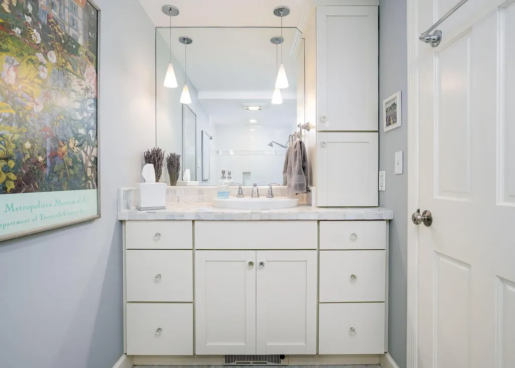 715 Chandlers Wharf Portland ME 04101