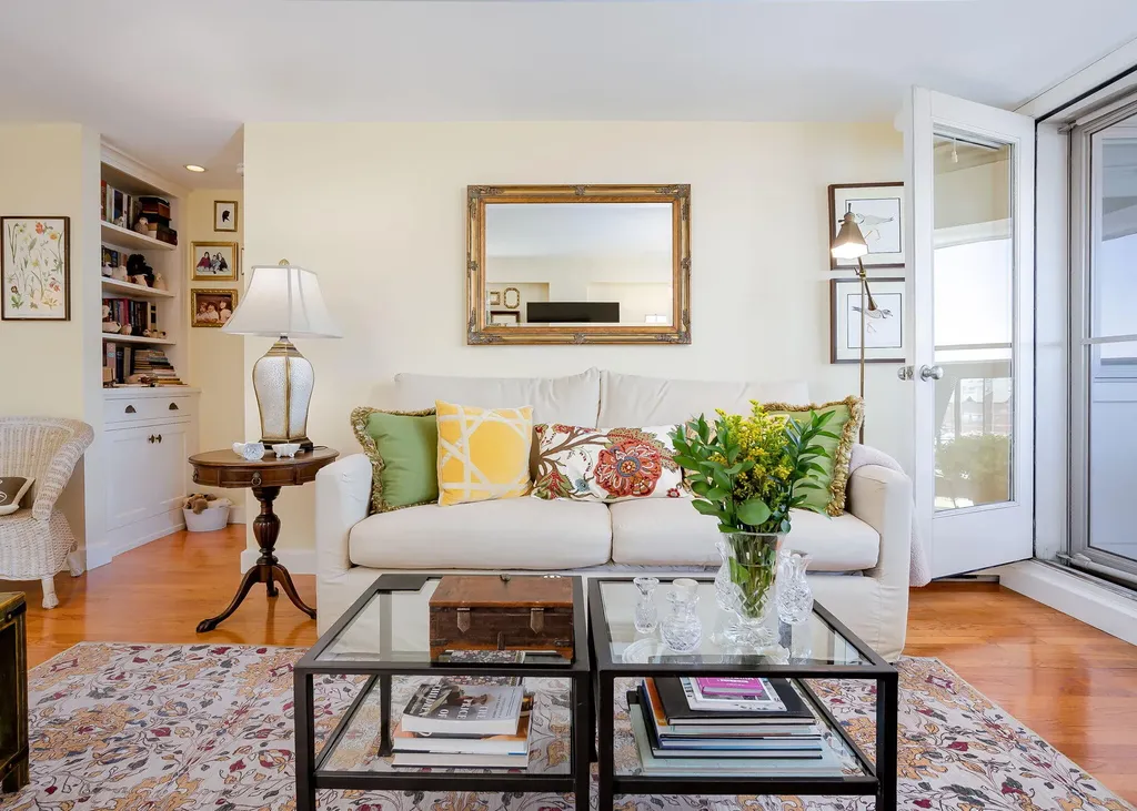 715 Chandlers Wharf Portland ME 04101