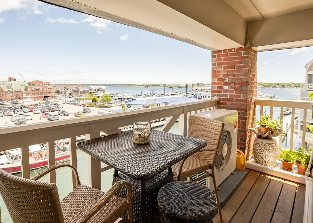 715 Chandlers Wharf Portland ME 04101