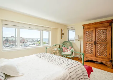 715 Chandlers Wharf Portland ME 04101