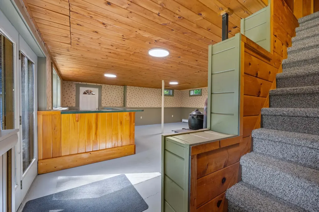 37 Holt Road Norway ME 04268
