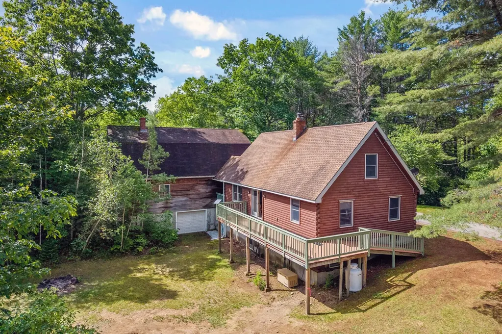 37 Holt Road Norway ME 04268