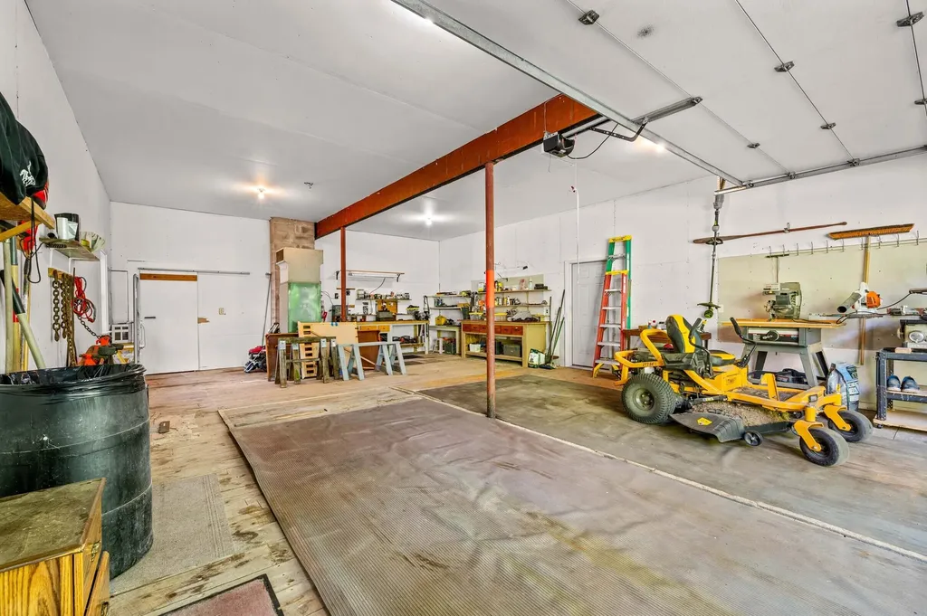37 Holt Road Norway ME 04268