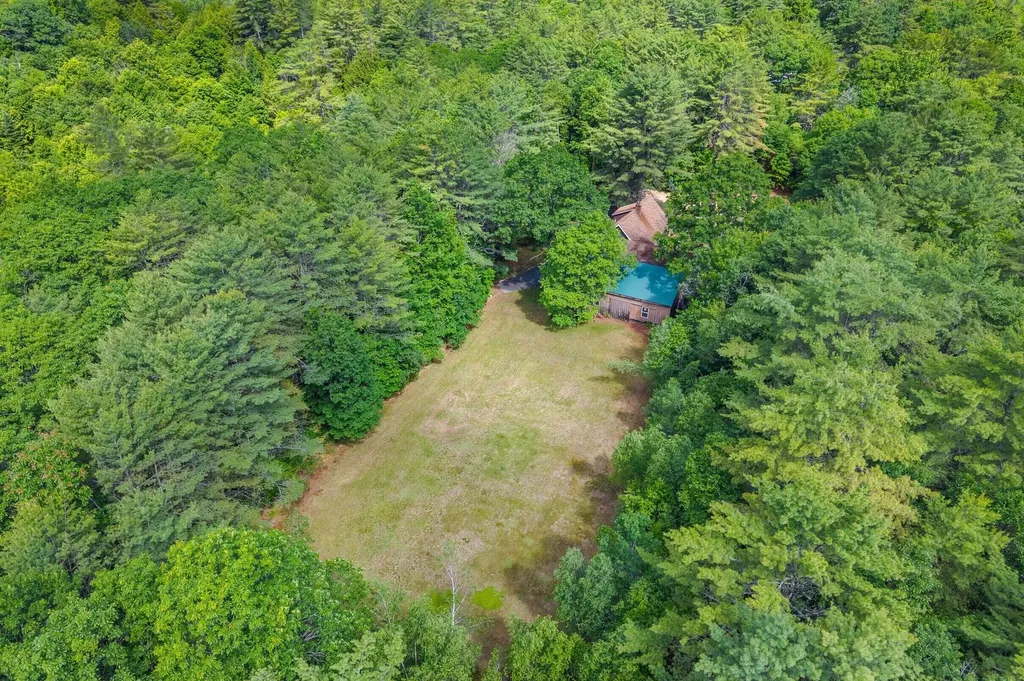 37 Holt Road Norway ME 04268