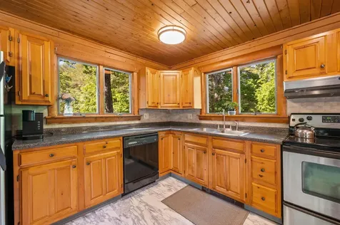 37 Holt Road Norway ME 04268