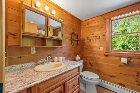 37 Holt Road Norway ME 04268