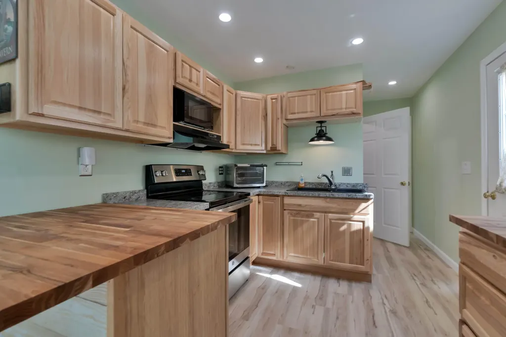 707 Sanborn Road Acton ME 04001