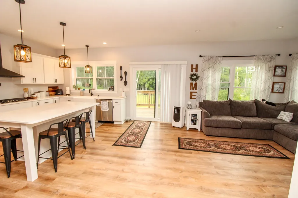643 Stone Farm Drive Hermon ME 04401
