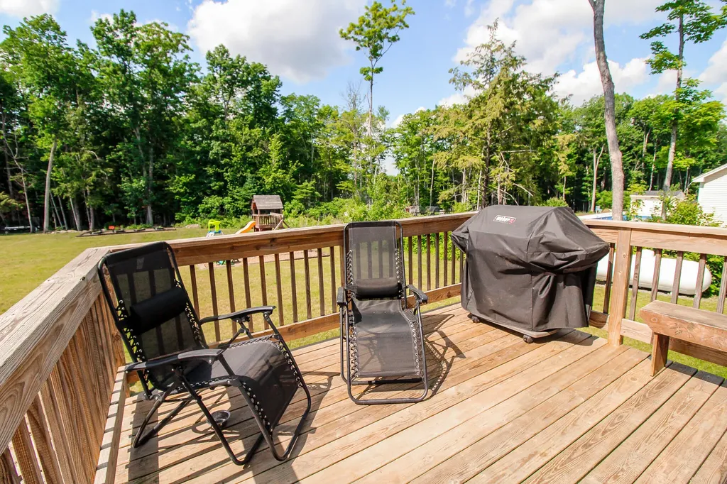 643 Stone Farm Drive Hermon ME 04401