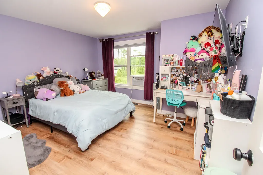 643 Stone Farm Drive Hermon ME 04401