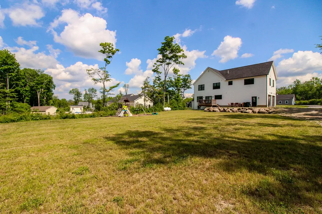 643 Stone Farm Drive Hermon ME 04401