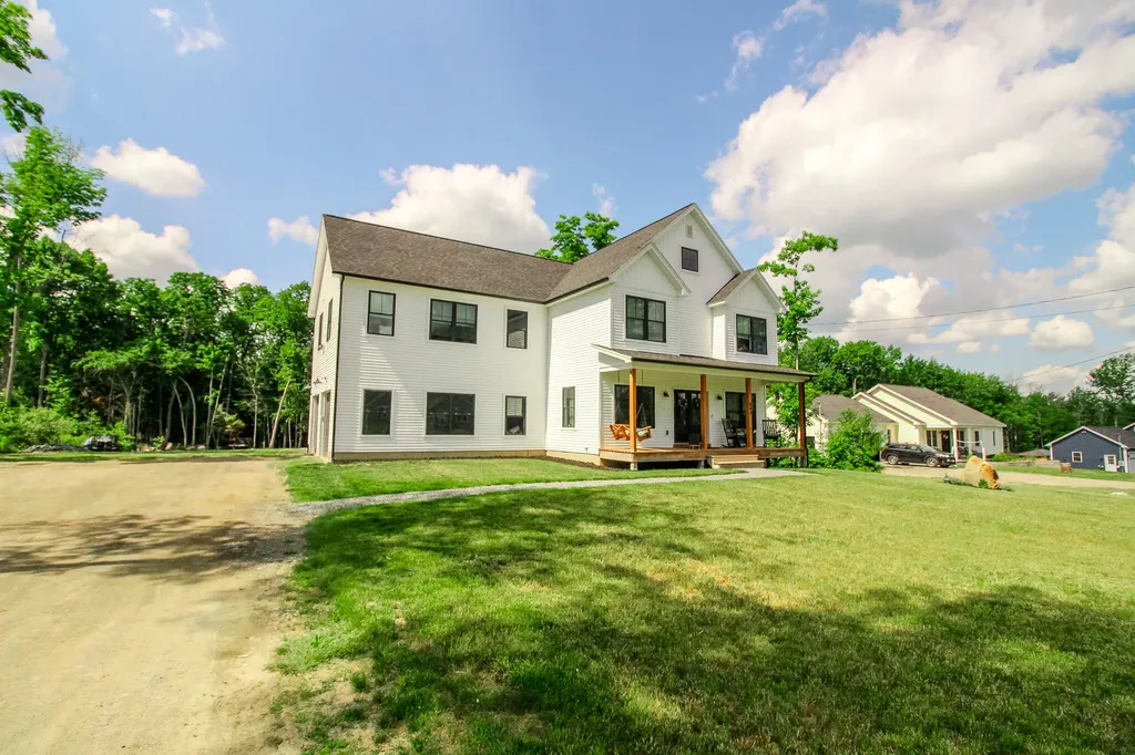 643 Stone Farm Drive Hermon ME 04401