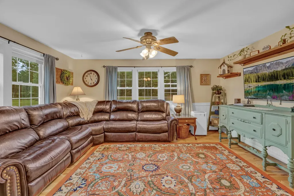 311 Phinney Farm Road Lincoln ME 04457