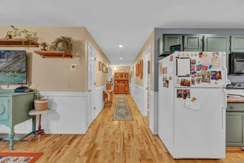 311 Phinney Farm Road Lincoln ME 04457