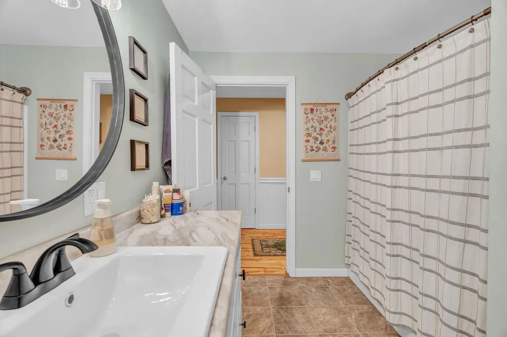 311 Phinney Farm Road Lincoln ME 04457