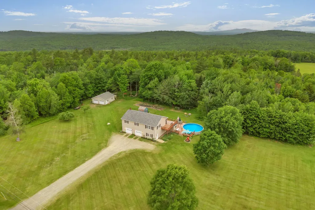 311 Phinney Farm Road Lincoln ME 04457