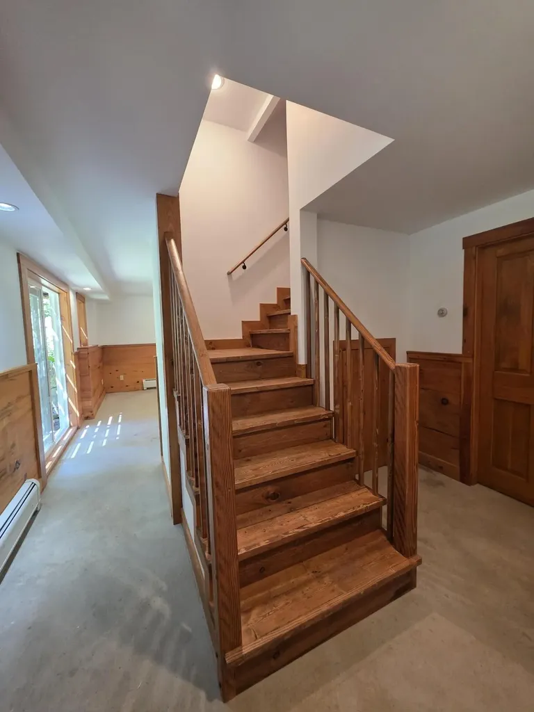12 Nonesuch Lane Bristol ME 04539