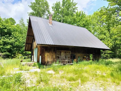 10 Amber Lane Hudson ME 04449