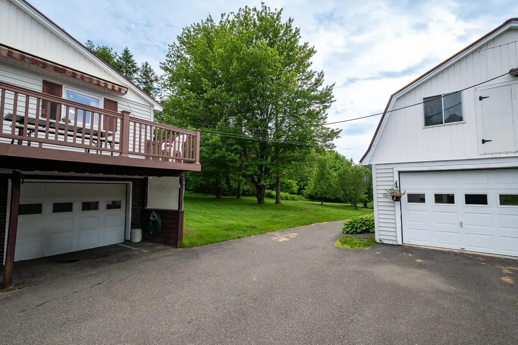 87 N North Dexter Road Sangerville ME 04479