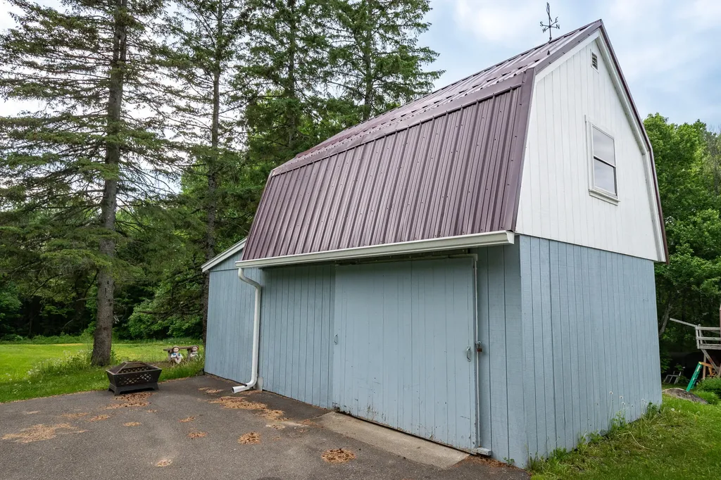 87 N North Dexter Road Sangerville ME 04479