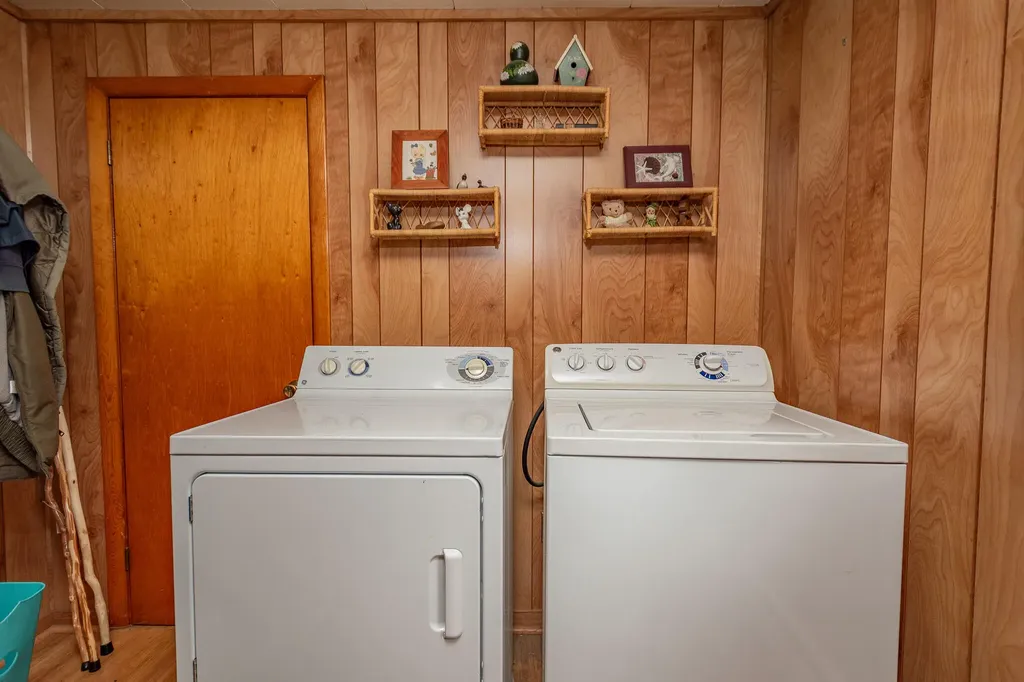87 N Dexter Road Sangerville ME 04479