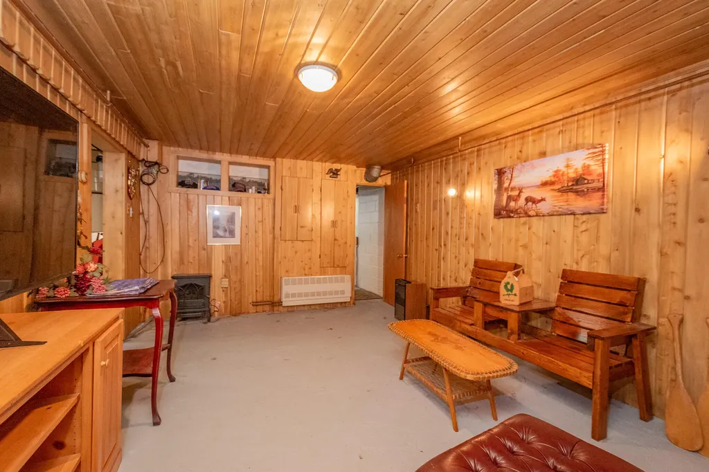 87 N North Dexter Road Sangerville ME 04479
