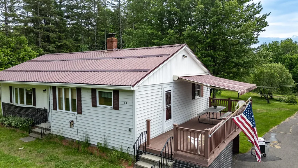 87 N Dexter Road Sangerville ME 04479