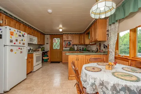 87 N North Dexter Road Sangerville ME 04479