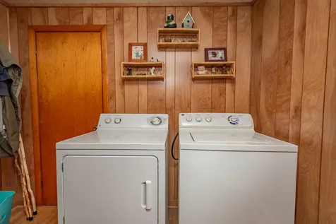 87 N North Dexter Road Sangerville ME 04479