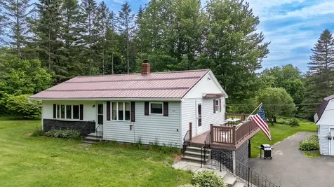 87 N North Dexter Road Sangerville ME 04479
