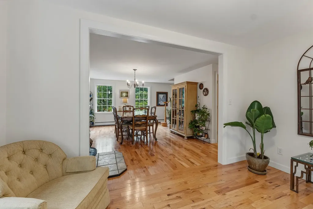 13 Mckenna Lane York ME 03909