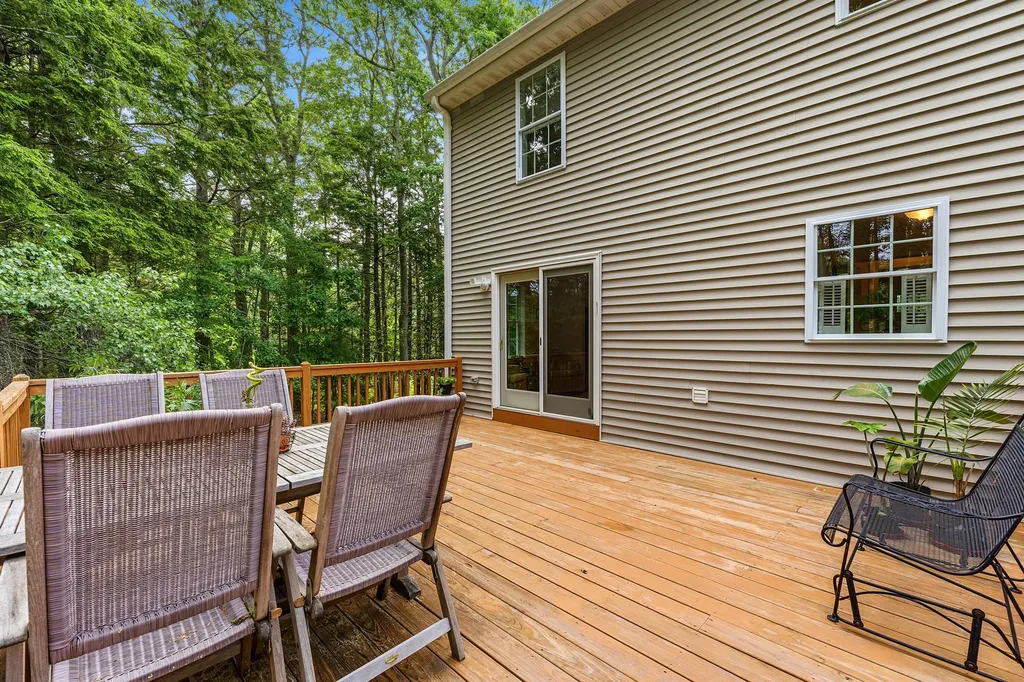 13 Mckenna Lane York ME 03909