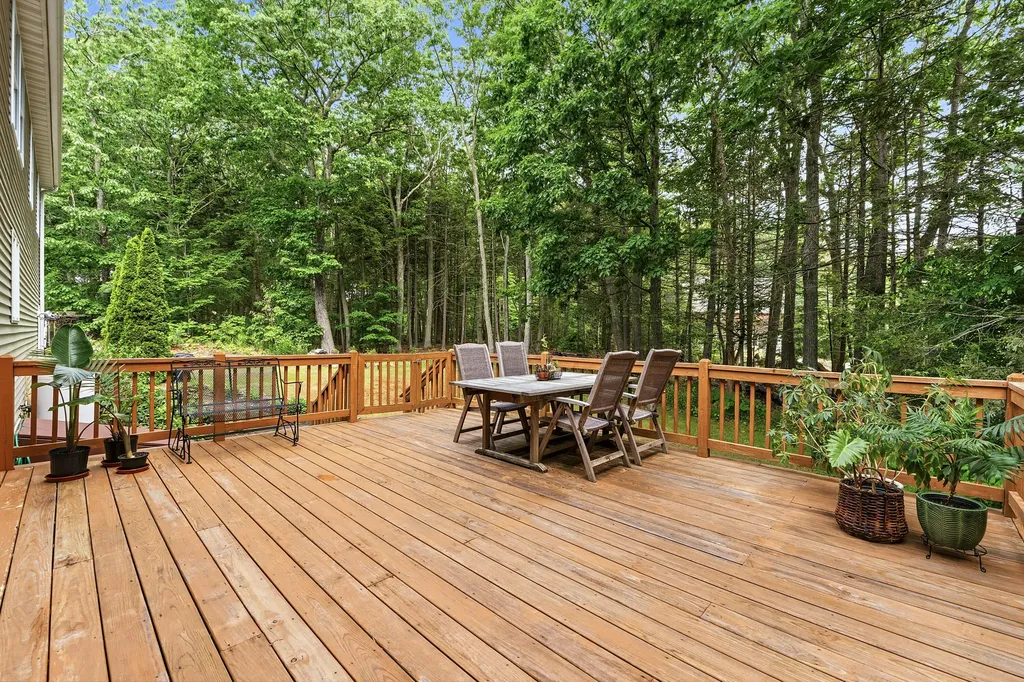 13 Mckenna Lane York ME 03909